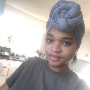 Meet your Posher, Sade